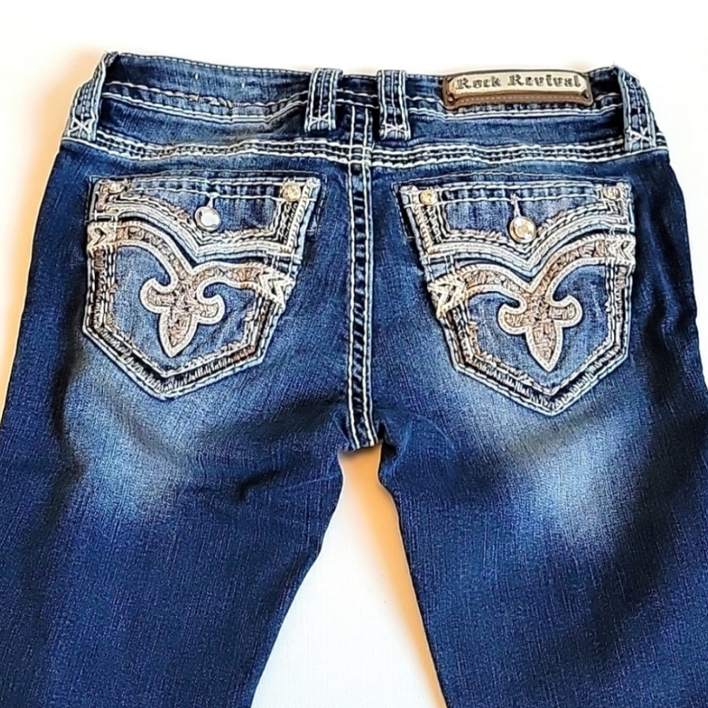 Rock Revival. Yarra. Size 27. Straight Leg Jeans. Jeans. Embellished Jeans.